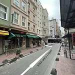 Boutique Taksim Отель *