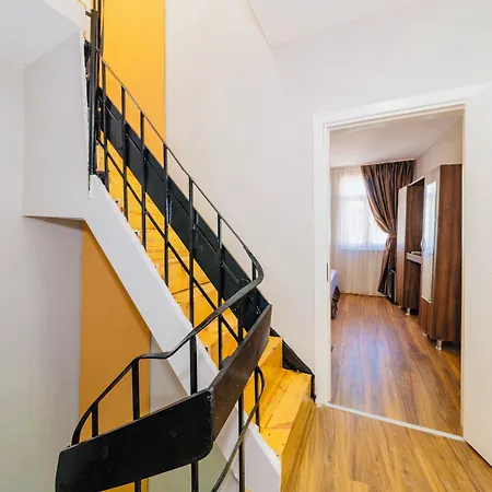 Boutique Taksim Отель *